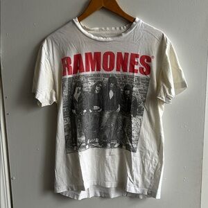White Graphic Band T-Shirt - Vintage Style